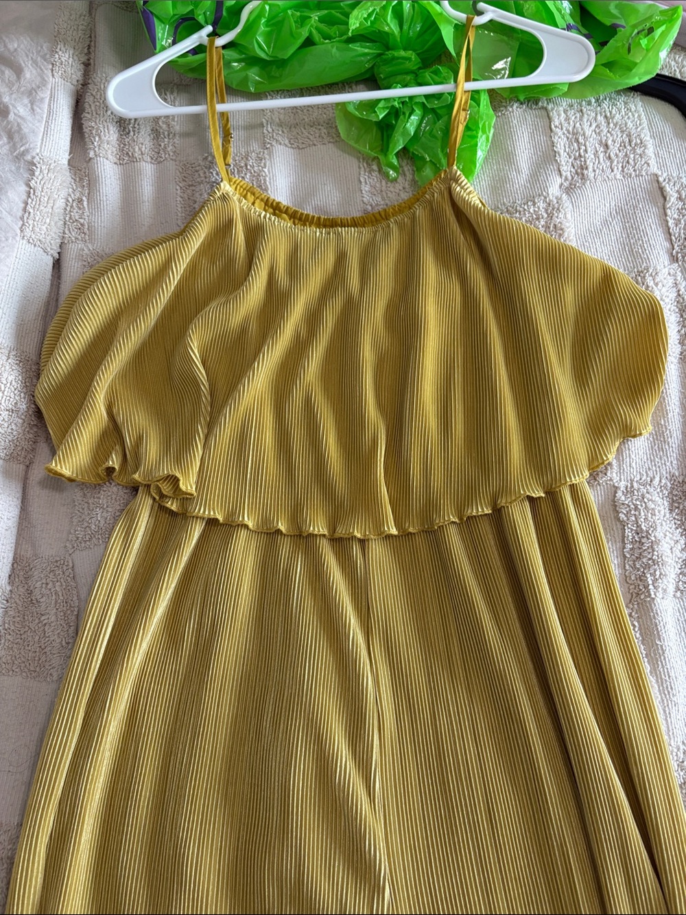 Yellow ribbed shiny jumpsuit